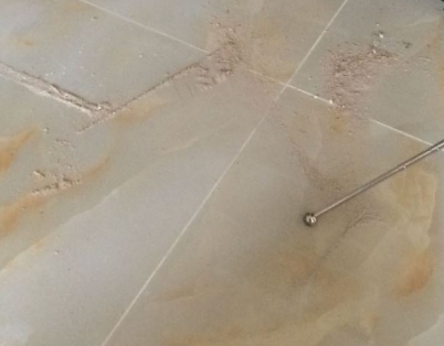 漠河瓷砖空鼓维修公司分享粘合剂选择不当在瓷砖铺贴过程中可能导致以下问题